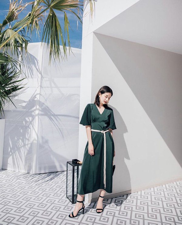 Phối đồ đi làm mùa hè: Váy liền - Ảnh 5