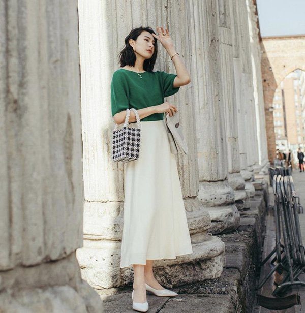 Phối đồ đi làm mùa hè: Áo phông + Chân váy - Ảnh 3