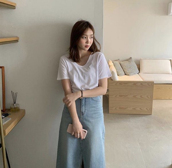 Phối đồ đi làm mùa hè: Áo phông + Chân váy - Ảnh 4