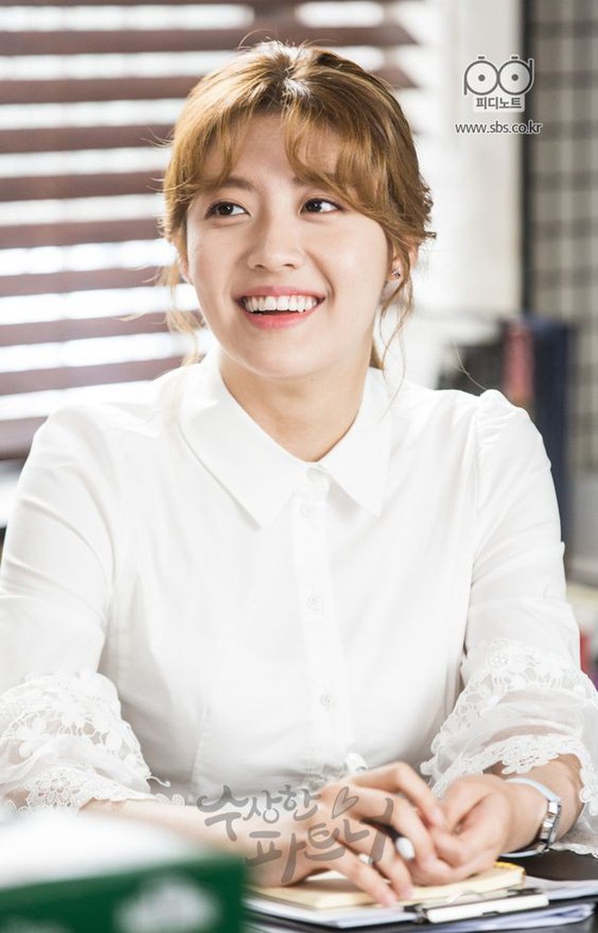 Nếu muốn tìm cho mình một phong cách công sở thật chuẩn thanh lịch, bạn phải xem ngay 6 phim Hàn đình đám này - Ảnh 35.