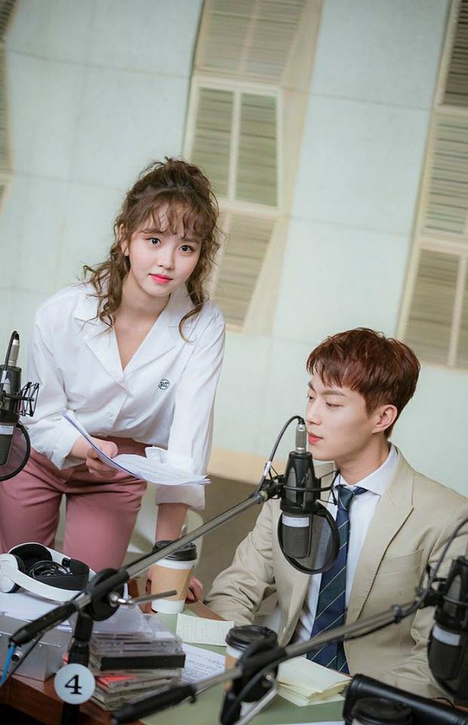 Nếu muốn tìm cho mình một phong cách công sở thật chuẩn thanh lịch, bạn phải xem ngay 6 phim Hàn đình đám này - Ảnh 38.