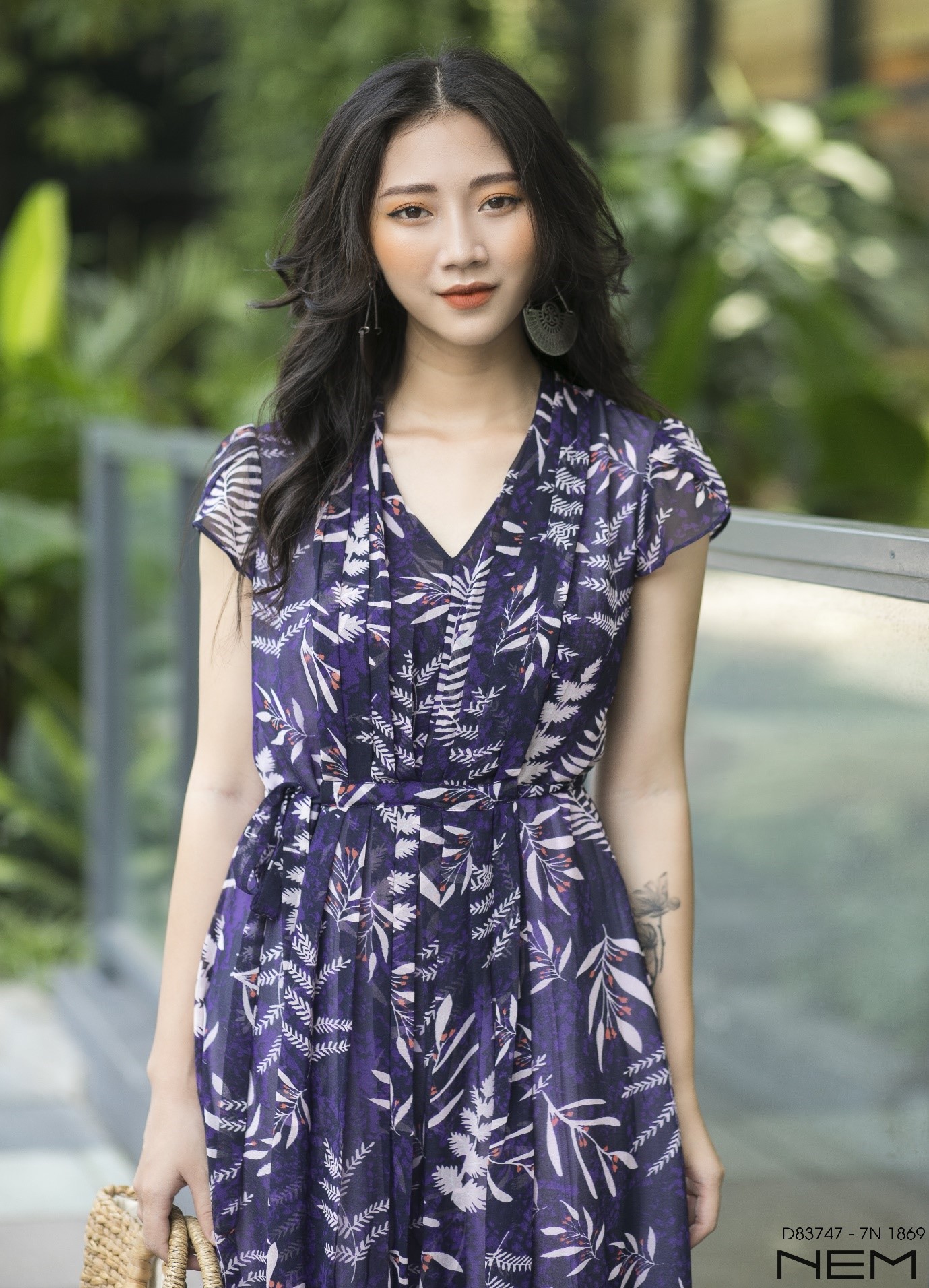 Quan nu cong so thuong hieu nem