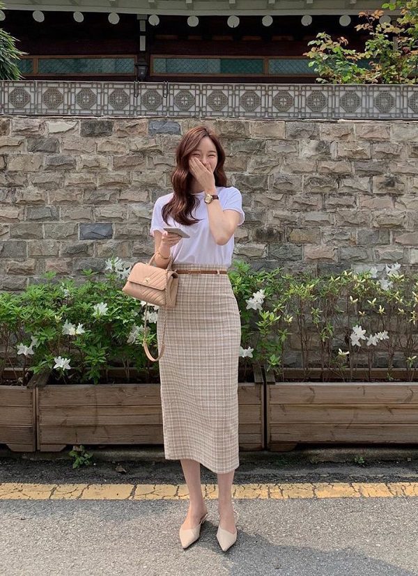 Chân váy dài công sở hoạ tiết kẻ trẻ trung, thanh lịch