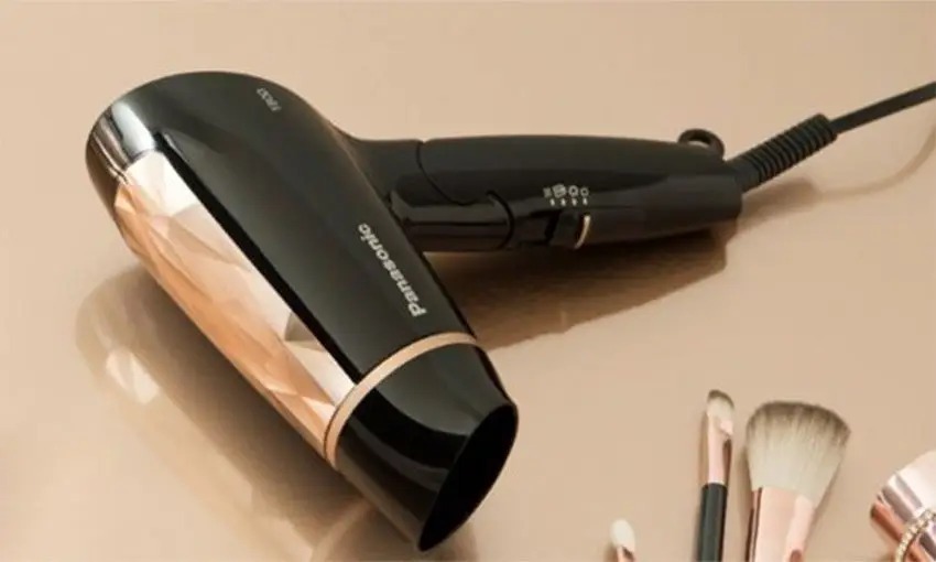 Cách sử dụng máy sấy tóc Panasonic EH-ND30-K645