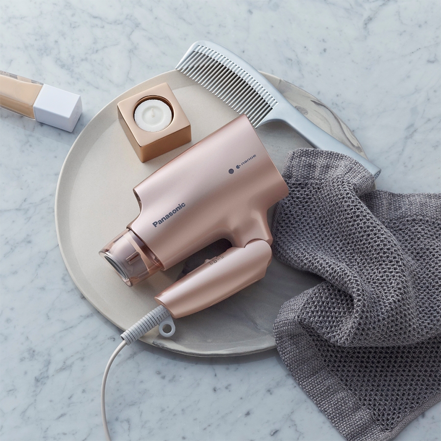 Cách sử dụng máy sấy tóc Panasonic EH-NA27PN645