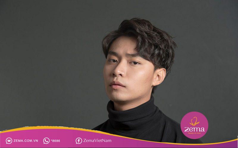 Tạo nếp tóc bằng máy sấy kiểu tóc Side Part chuẩn salon