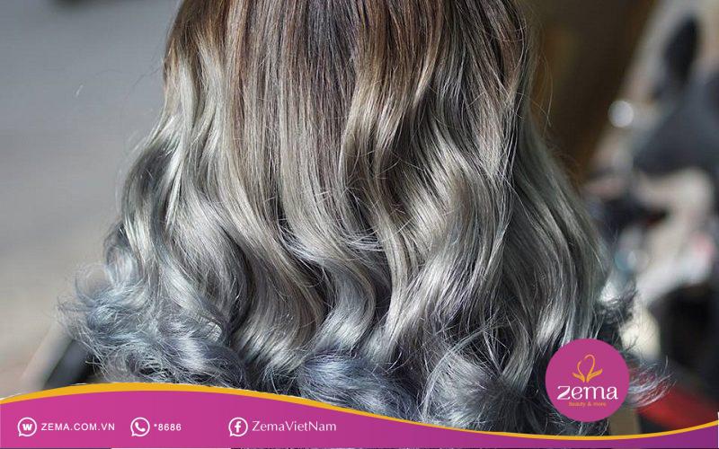 Tóc uốn xoăn lọn to được tạo bằng máy sấy tại nhà