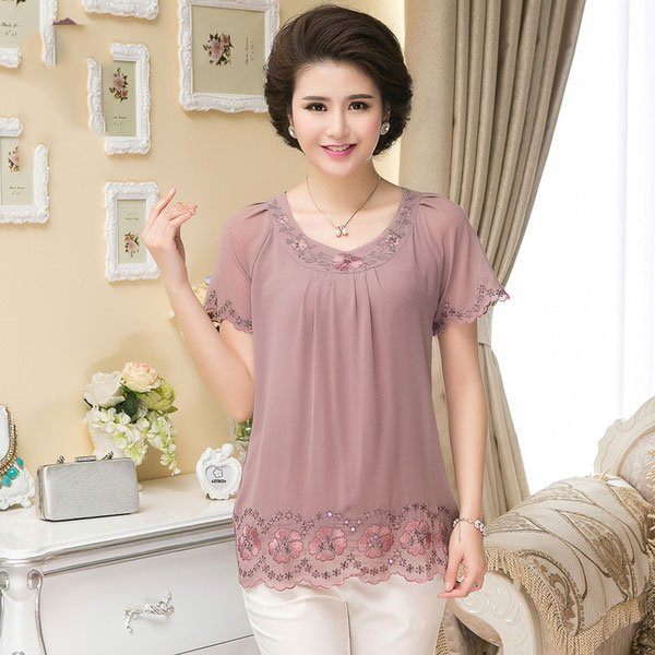 Thời trang váy đầm tuổi 50 đẹp và sang trọng nhất 7