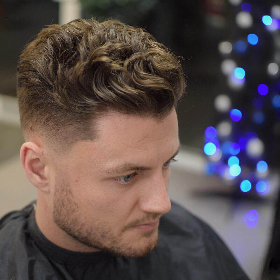 tóc nam uốn xoăn nhẹ