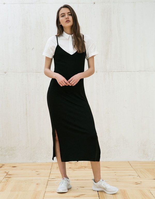 Yếm kiểu xẻ tà gợi cảm