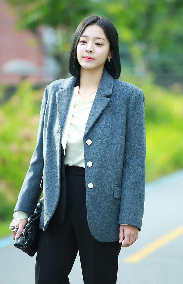 Xịn sò như phim công sở Hàn hot nhất hiện nay: quy tụ 2 mỹ nhân mặc đẹp mãn nhãn - 7