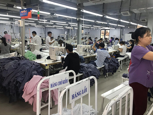 Xưởng may đồng phục vest nữ VIKOR